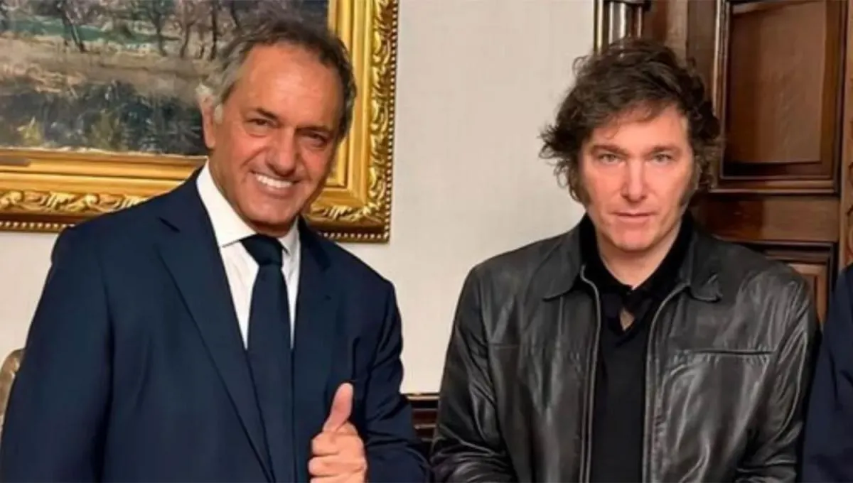 La particular comparación de Scioli entre “Dibu” Martínez y Milei