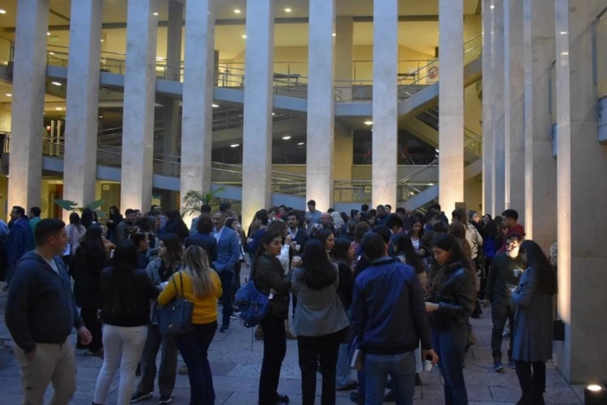 VACACIONES LLENAS DE CULTURA. Derecho Sin Receso es un evento que combina conocimiento con entretenimiento. / INSTAGRAM @derechount