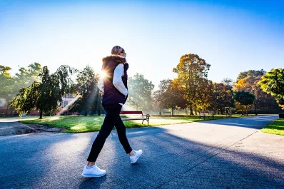 HIIT Walking, la caminata efectiva para ejercitar el cuerpo que es mejor que salir a correr