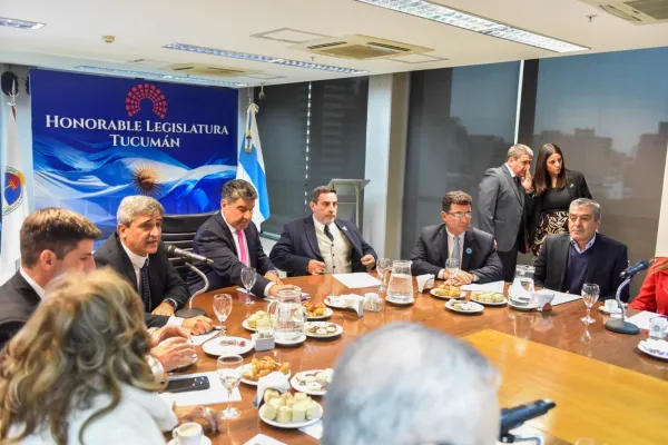 Pacto de Mayo: diputados nacionales, en Tucumán, discreparon sobre su trascendencia
