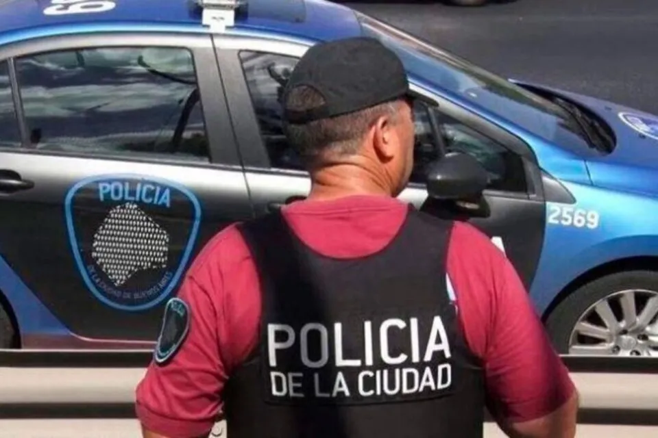 Polémica: un fallo impide que la Policía porteña realice requisas en la vía pública en busca de armas blancas