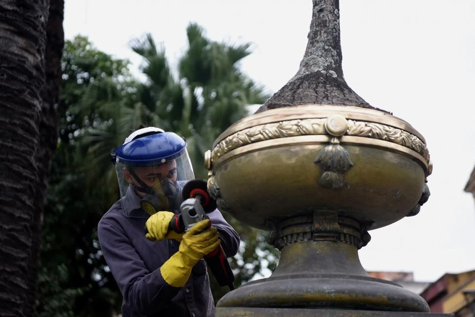 PREPARATIVOS. Plazas, calles y espacios públicos están siendo refaccionados para recibir a las delegaciones que llegarán desde distintos puntos del país. LA GACETA / FOTO DE ANALIA JARAMILLO