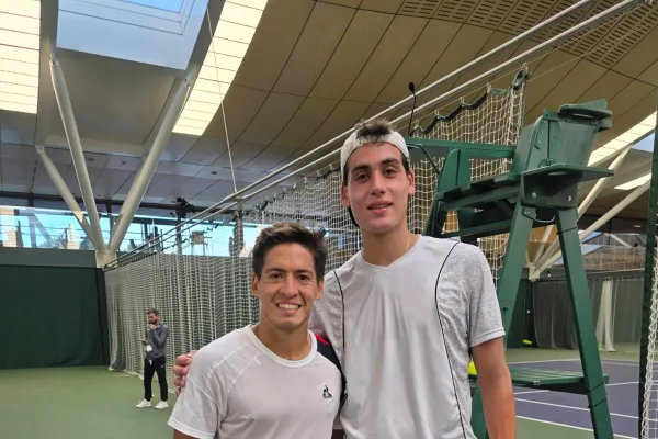 Con fortuna, Machi Zeitune pudo hacerle frente a la lluvia en Wimbledon