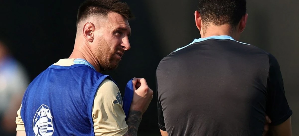 Messi y Scaloni hablaron dos minutos en la ultima práctica