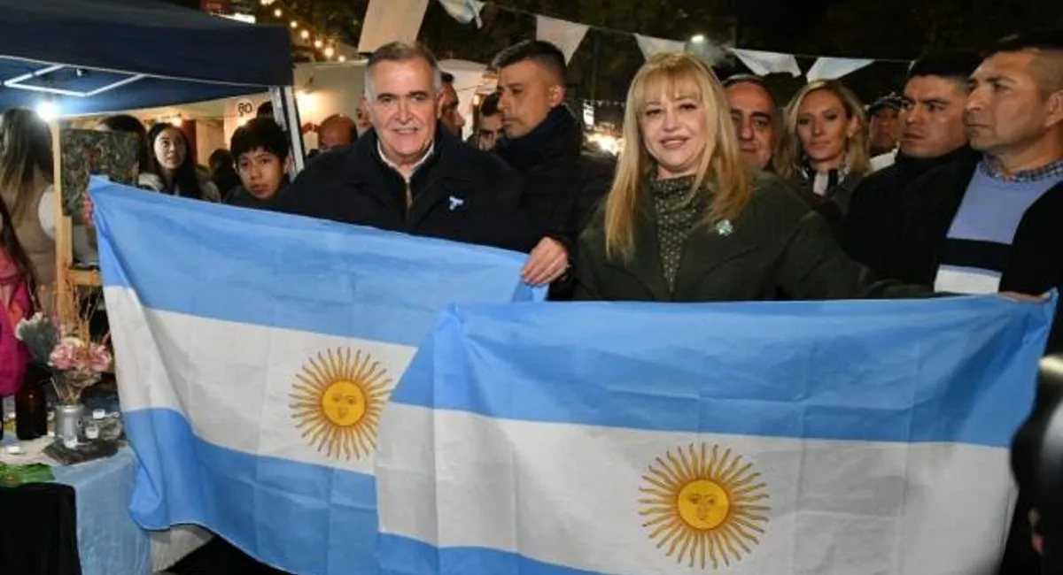 Osvaldo Jaldo y Rossana Chahla en la víspera de la firma del Pacto de Mayo. 