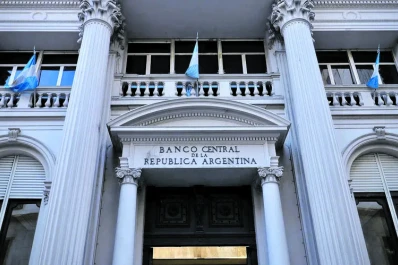 Pagarán deuda con reservas