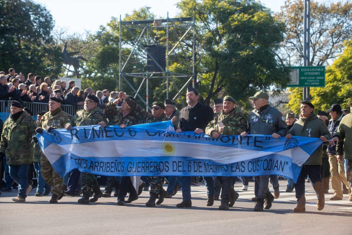 Petri celebró que haya regresado el desfile militar: Orgulloso de nuestras Fuerzas Armadas