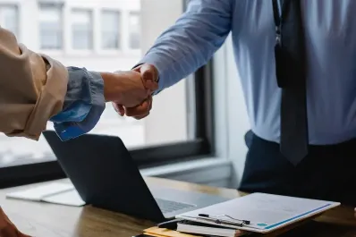 Un banco argentino busca empleados para sus sucursales en las provincias: cómo postularse