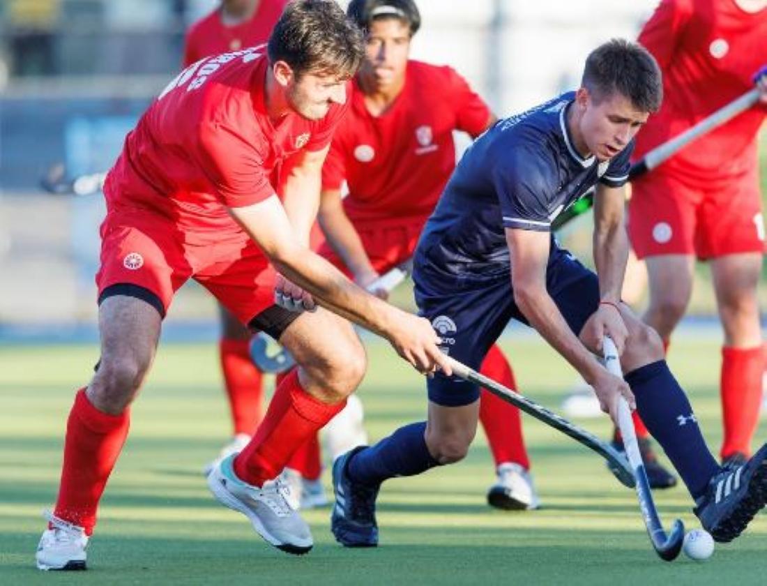 PRESIONADO. Los rivales siempre buscan anular a Nardolillo. FOTO FIH.COM