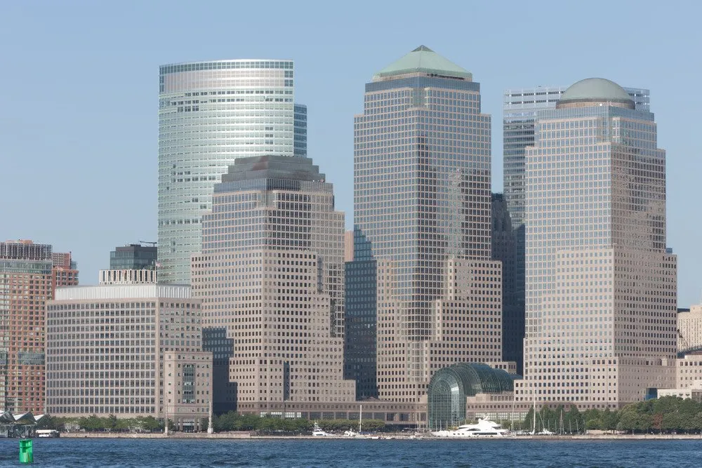 WORLD-FINANCIAL CENTER EN MANHATTAN. Conocido como Brookfield Place se trata de un complejo erigido junto al río Hudson, con un jardín de invierno en el centro.