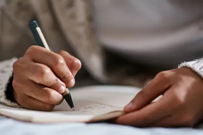 La importancia de la escritura a mano para nuestro cerebro: ¿qué rol juega en la formación de los recuerdos según la ciencia?