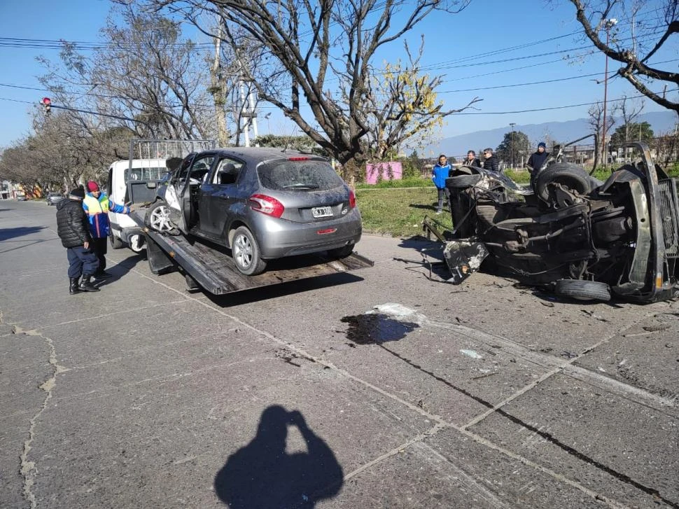 REGISTRO. El accidente quedó filmado por cámaras de seguridad.