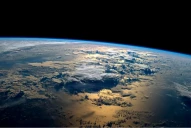 ¿Por qué el cambio climático afecta la duración de los días en la Tierra?