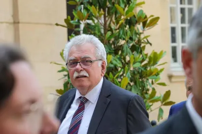 La izquierda francesa tiene un candidato al legislativo