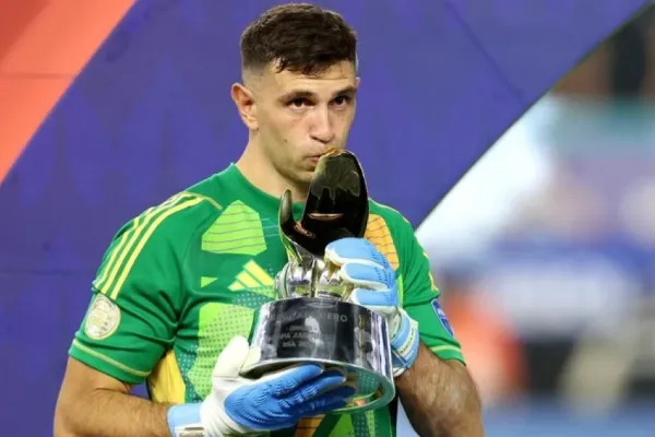 El impactante homenaje a “Dibu” Martínez en su Mar del Plata natal