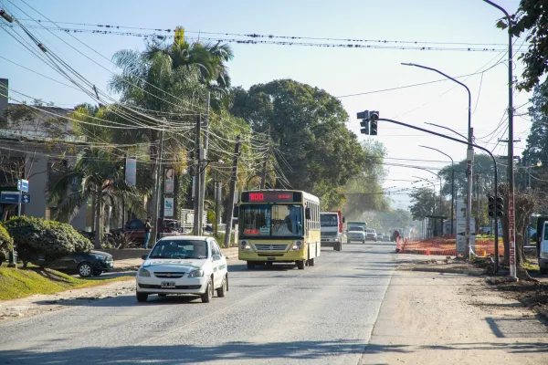 Nuevos semáforos y dársenas de giro en la zona Sur de Yerba Buena