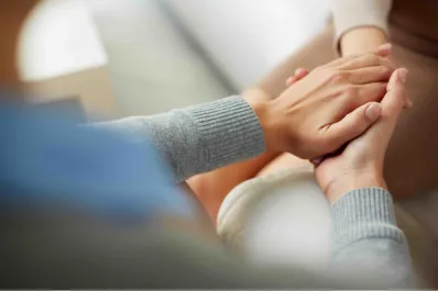 ¿Cuidás a alguien con alzheimer? estos cuatro consejos pueden ayudarte