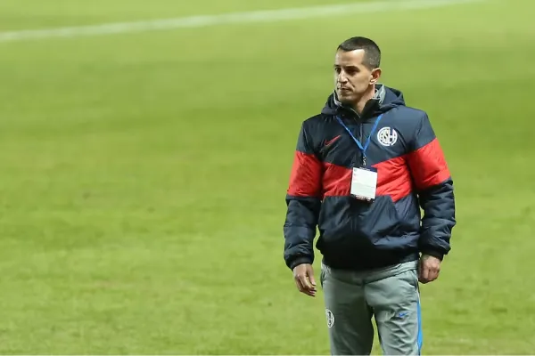 San Lorenzo, ahogado por la tabla y sin refuerzos; Huracán sueña con la cima de la Liga Profesional