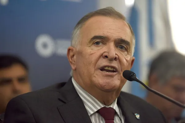 Encuesta de agosto: ¿en qué lugar del ranking de gobernadores quedó Osvaldo Jaldo?