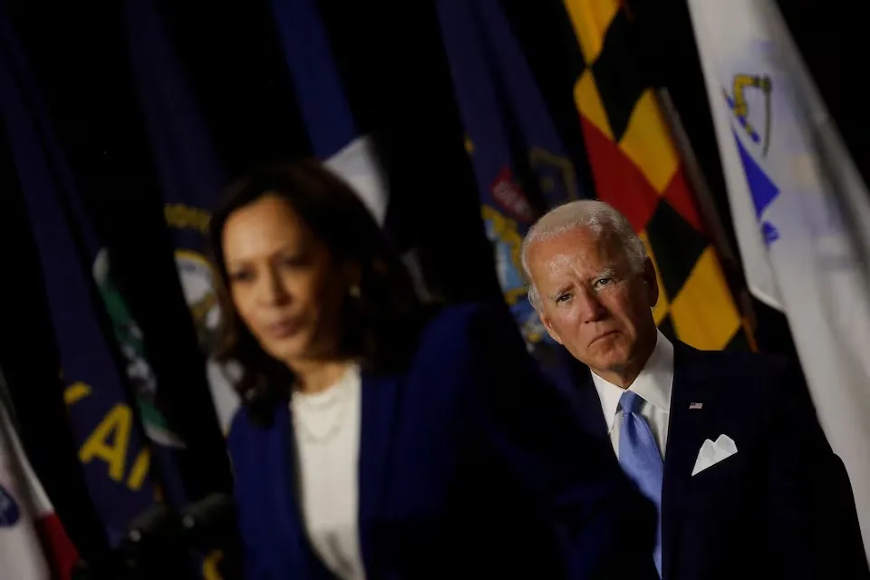 Los republicanos reclaman que Biden renuncie a su cargo