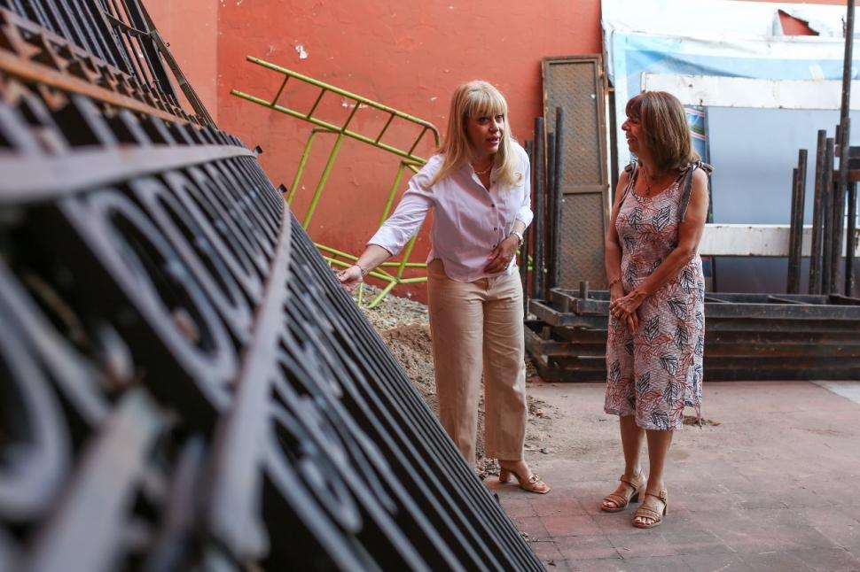 RECUPERACIÓN. Chahla y Montaldo hablan sobre el destino de las rejas.