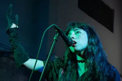 “Una pequeña obra teatral” hay en cada tema de Paula Klass