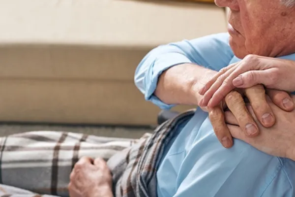 ¿Cómo empieza el parkinson? Este es el síntoma que alertó a un hombre sobre la enfermedad