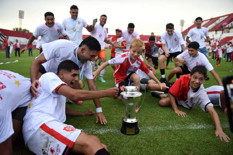 CAMPEÓN 2023. El torneo pasado termino con Sportivo Guzman como líder. 