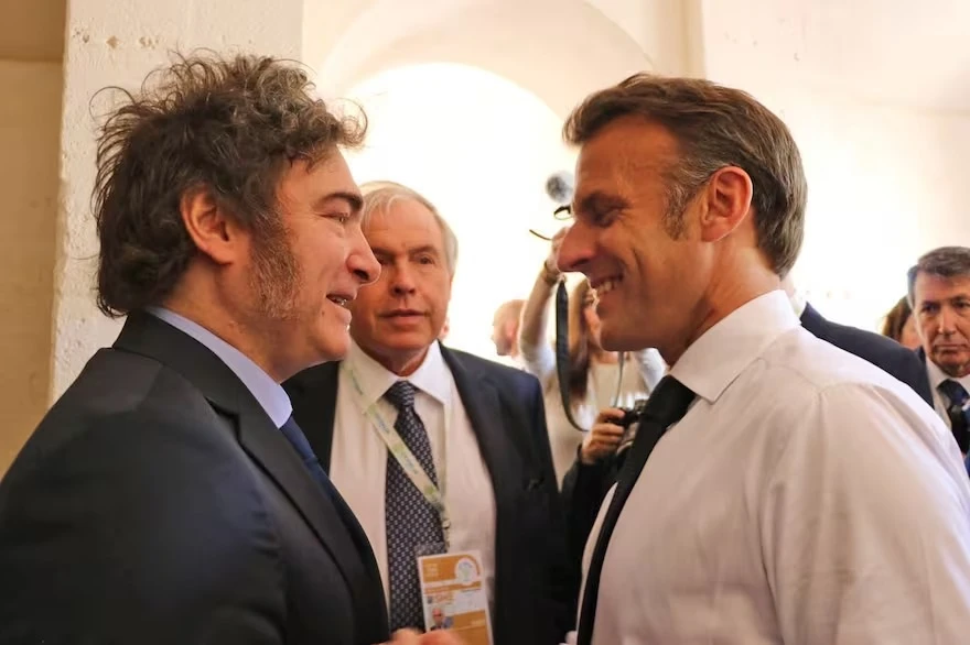 UN NUEVO ENCUENTRO. Milei y Macrón repetirán la reunión en el G7.