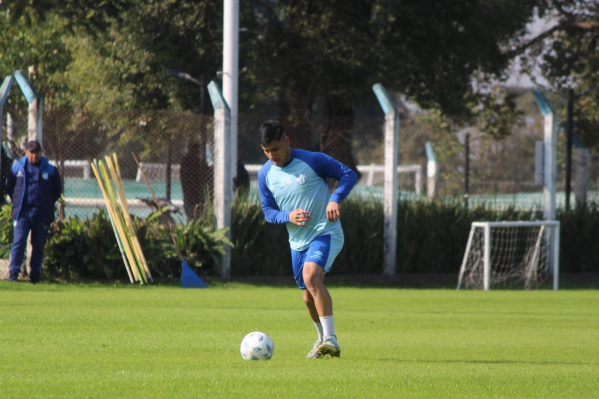 SIEMPRE LISTO. Moisés Brandán volverá a ser titular contra el guapo. Atlético Tucumán va por una nueva victoria.