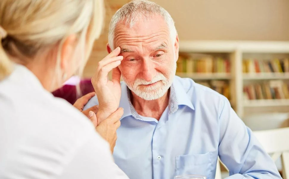 UN ABORDAJE INTEGRAL. El diagnóstico de Alzheimer afecta a toda la familia y cambia rutinas y vínculos.