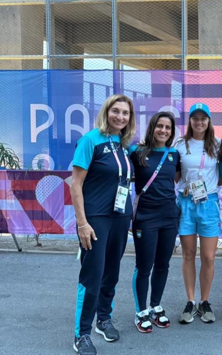 CON SUS DIRIGIDAS. Paz junto a María Lourdes Carlé y Nadia Podoroska.