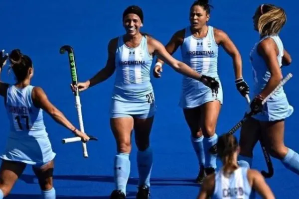 En París, encabezados por los Sauze Valdez, Las Leonas tuvieron fuerzas para remontar un partido acompañadas por sus familiares