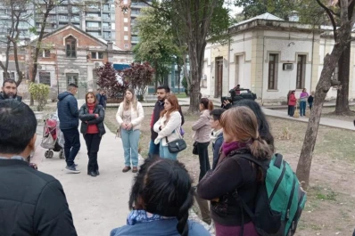 Tucumán: el Ministerio de Educación cesó los contratos de casi 100 empleados del área