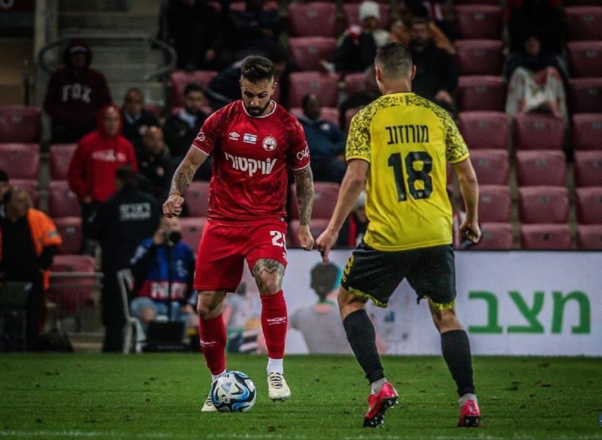 EN ISRAEL. Levi aseguró que disfrutó de lo futbolístico, pero padeció las consecuencias de la Guerra.