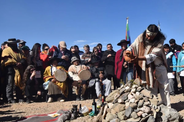 VIDEO. Día de la Pachamama: el corazón de la tierra late en cada ofrenda