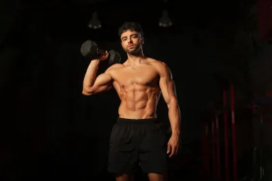 El primer campeón latino de fisicoculturismo natural dio consejos para empezar a entrenar