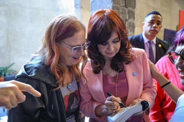 Cristina Kirchner pidió que se publiquen las actas electorales de Venezuela “por el legado de Chávez”