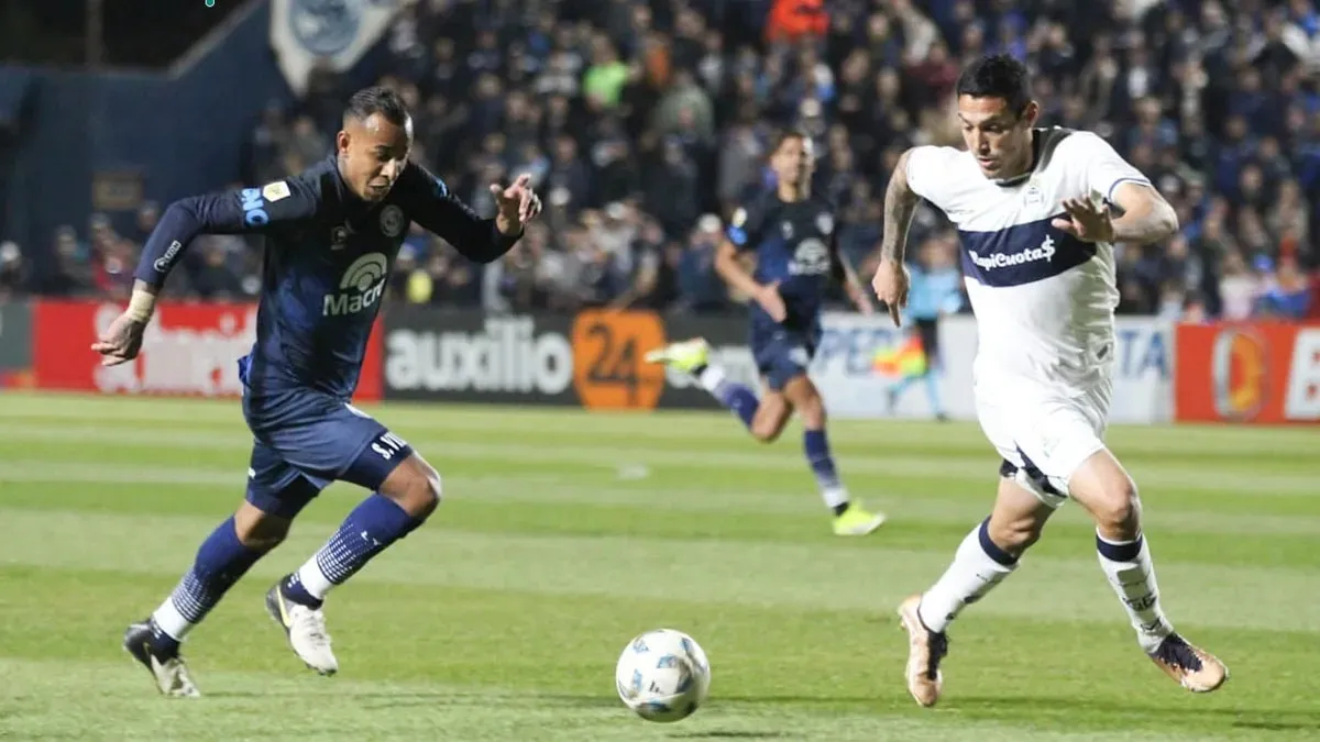 EN EL RUEDO. Pese a la condena recibida, Sebastián Villa está jugando la Liga Profesional para Independiente Rivadavia.