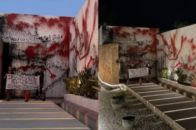 Vandalizaron la mansión de Lionel Messi en Ibiza: “Ayuda al planeta, comete un rico”, escribieron