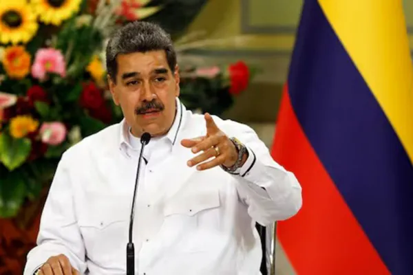 Maduro habla de un golpe “ciberfascista” en Venezuela