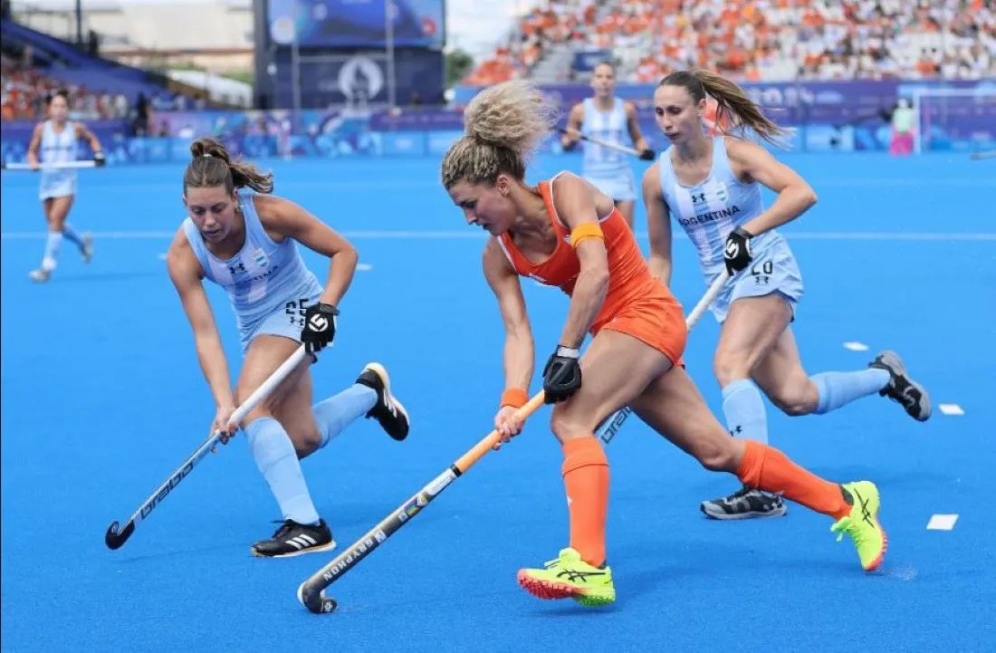 Con un juego preciso en lo colectivo y un criterioso manejo de la bocha, Países Bajos volvió a frustrar las chances de Las Leonas de ganar una medalla dorada