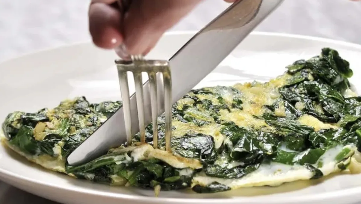 Omelette de espinaca: fácil, económico y súper nutritivo 