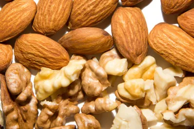 Almendras o nueces: ¿cuál es el fruto seco más saludable?