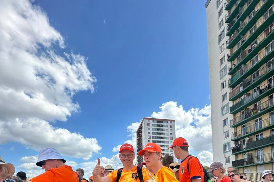 Mayoría de neerlandeses en el estadio de Colombes