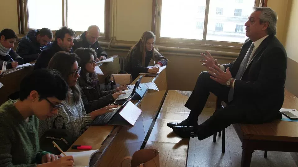 Alberto Fernández dejará de dar clases en la UBA, tras la denuncia de Fabiola Yáñez