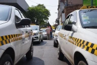 Los choferes de taxis se declaran “en estado de alerta y movilización”