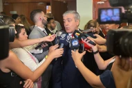 Cano impulsa la prohibición del uso de celulares en escuelas, con el objetivo de mejorar el aprendizaje y combatir la ludopatía