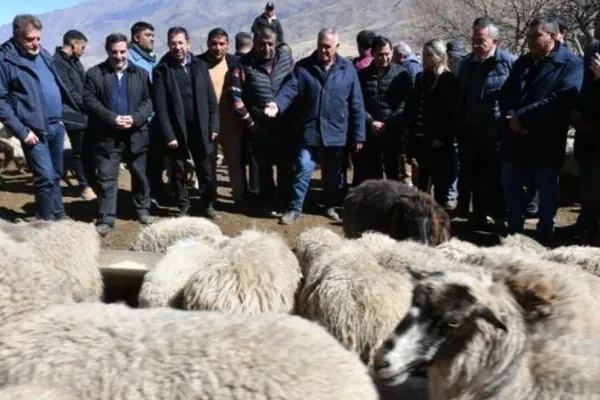 El Gobierno entregó insumos a los afectados por los incendios en Tafí del Valle