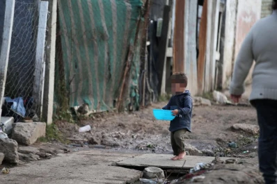 La ONU emitió un informe lapidario sobre la niñez en Argentina: El 57% no cubre necesidades básicas